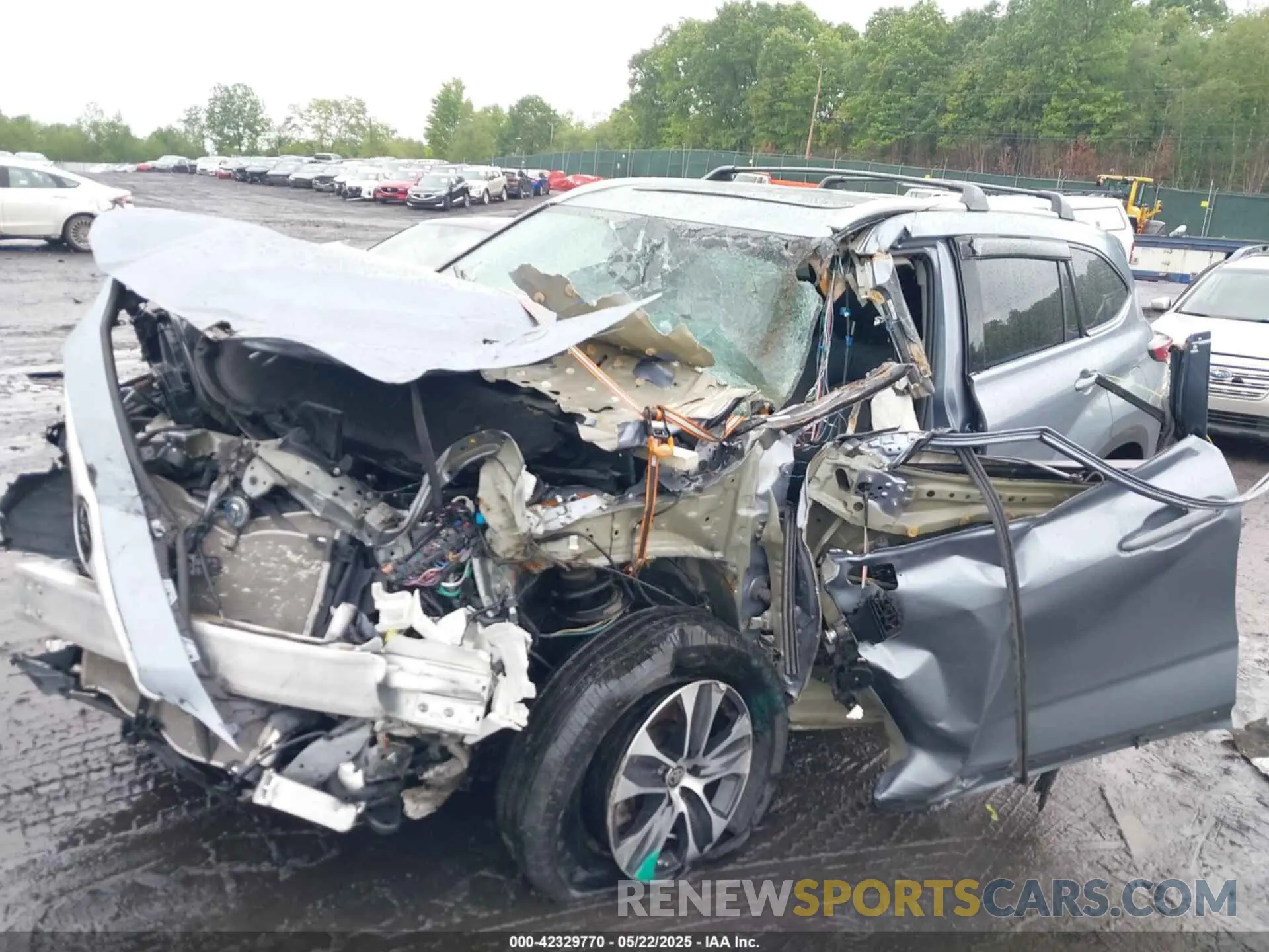 6 Photograph of a damaged car 5TDHZRBH2NS191084 TOYOTA HIGHLANDER 2022