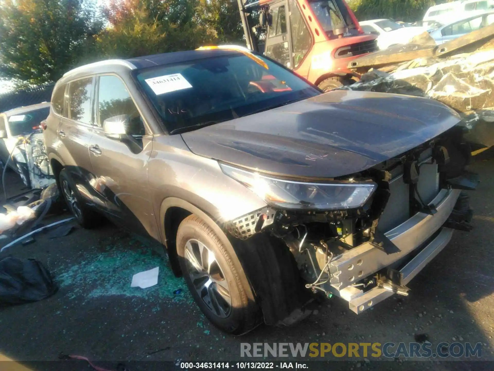 1 Photograph of a damaged car 5TDHZRBH3NS183284 TOYOTA HIGHLANDER 2022