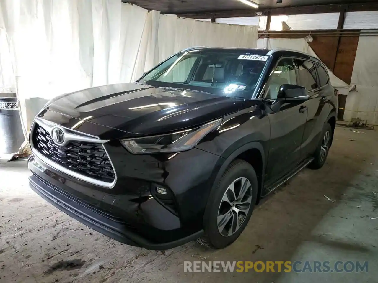 2 Photograph of a damaged car 5TDHZRBH4NS201968 TOYOTA HIGHLANDER 2022