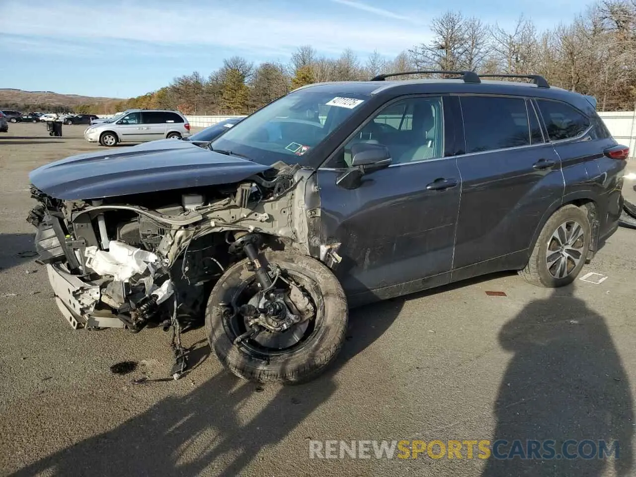 1 Photograph of a damaged car 5TDHZRBH4NS585976 TOYOTA HIGHLANDER 2022