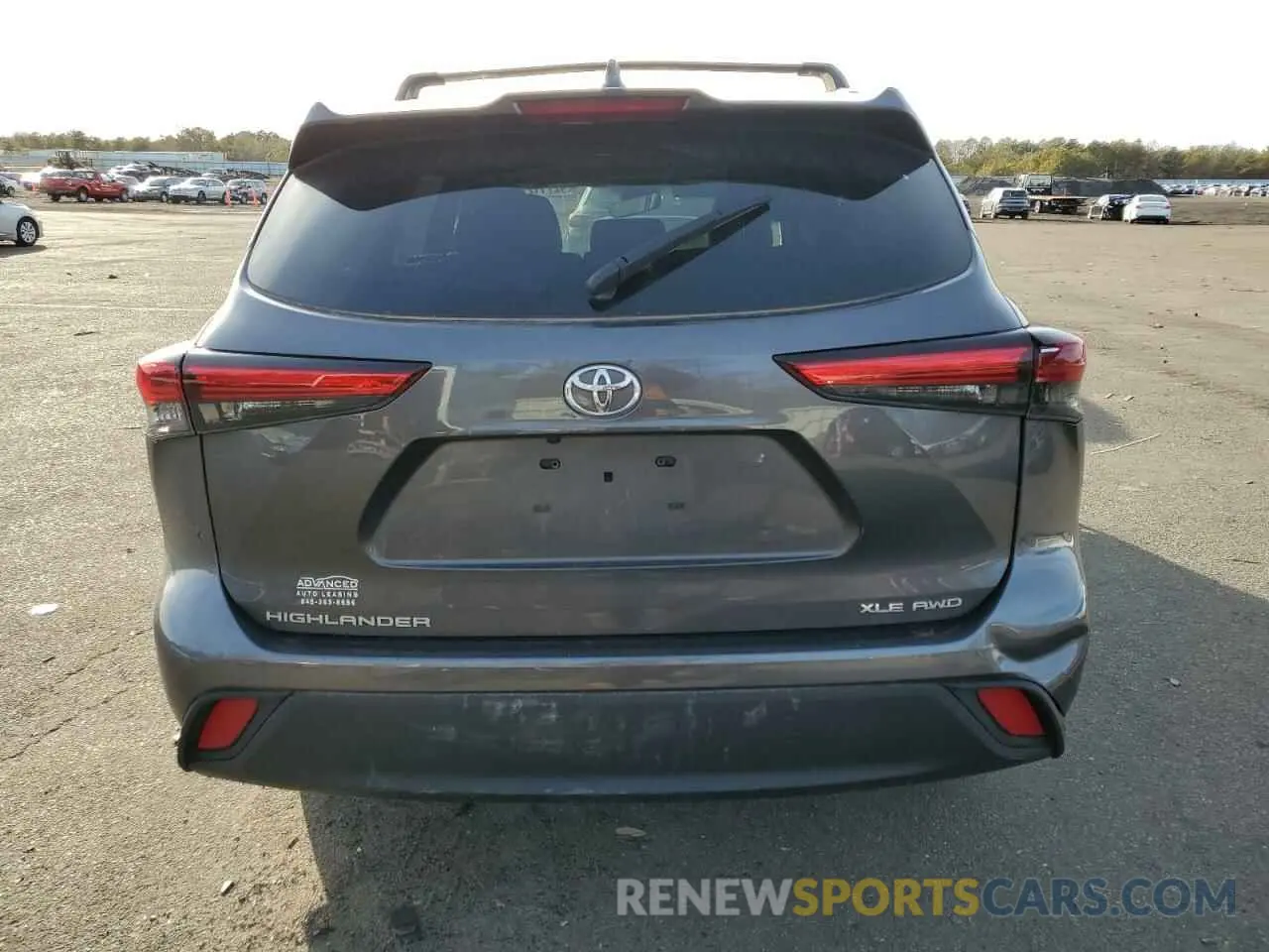 6 Photograph of a damaged car 5TDHZRBH4NS585976 TOYOTA HIGHLANDER 2022