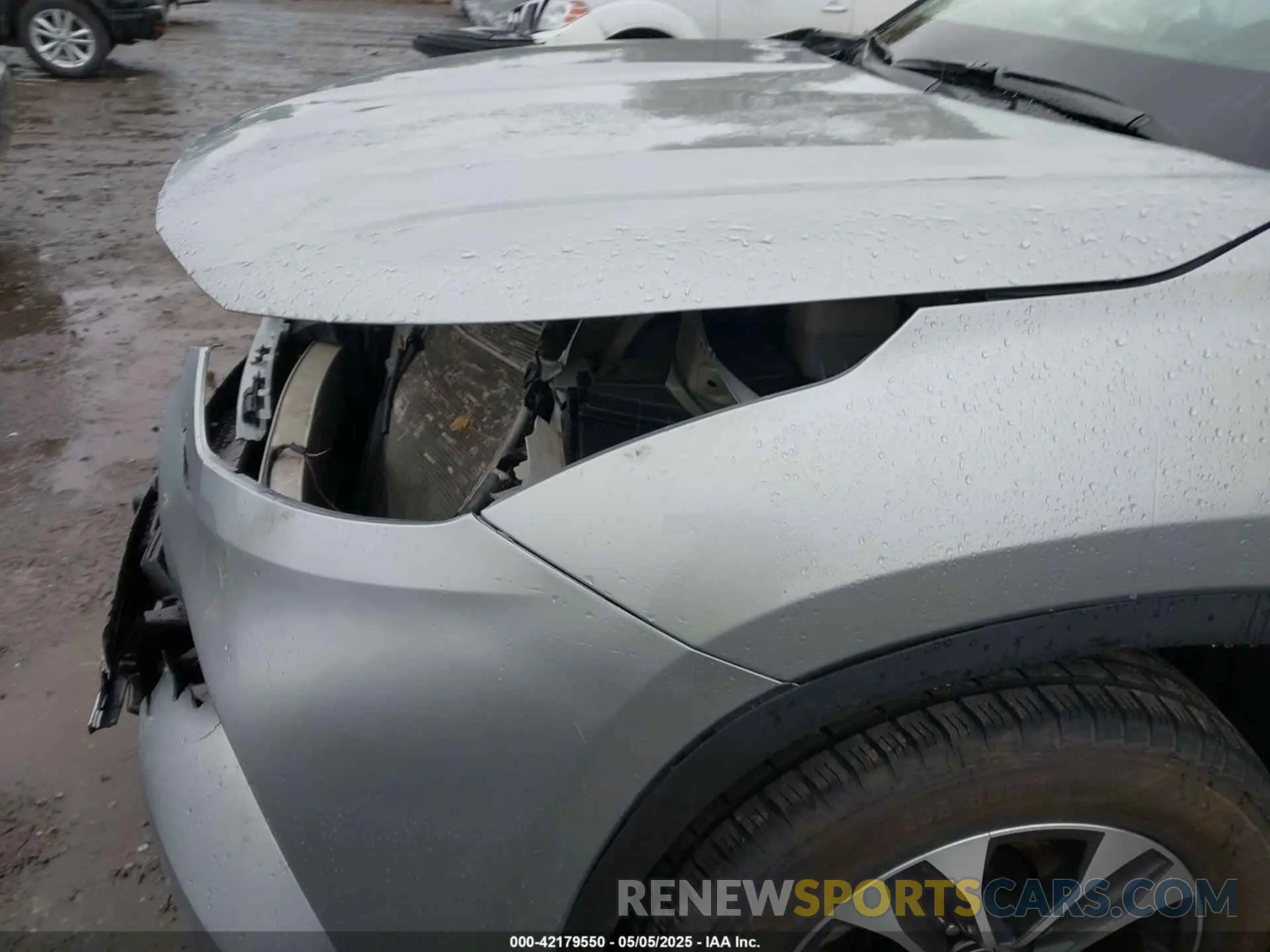 18 Photograph of a damaged car 5TDHZRBH4NS597187 TOYOTA HIGHLANDER 2022
