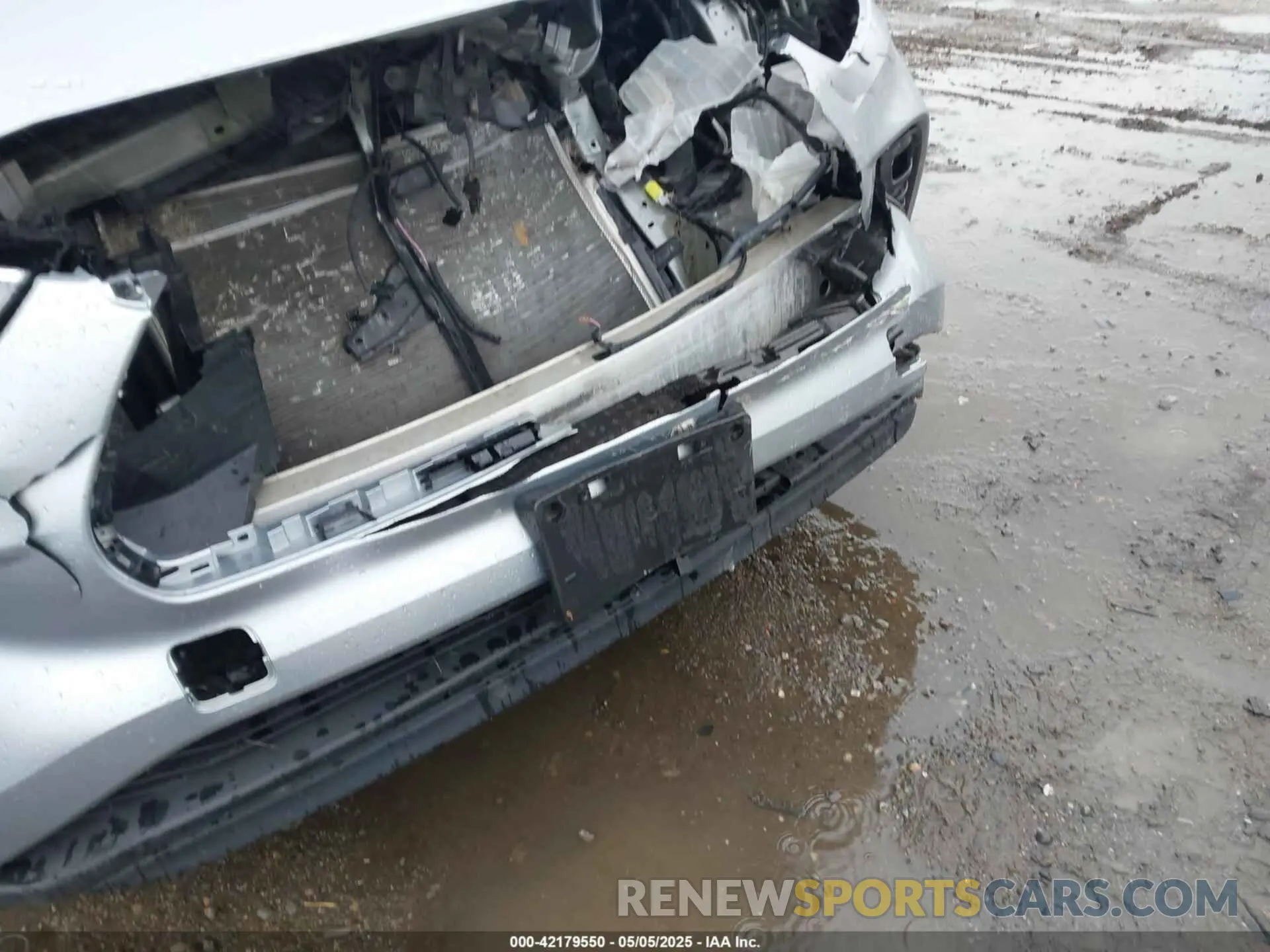 22 Photograph of a damaged car 5TDHZRBH4NS597187 TOYOTA HIGHLANDER 2022