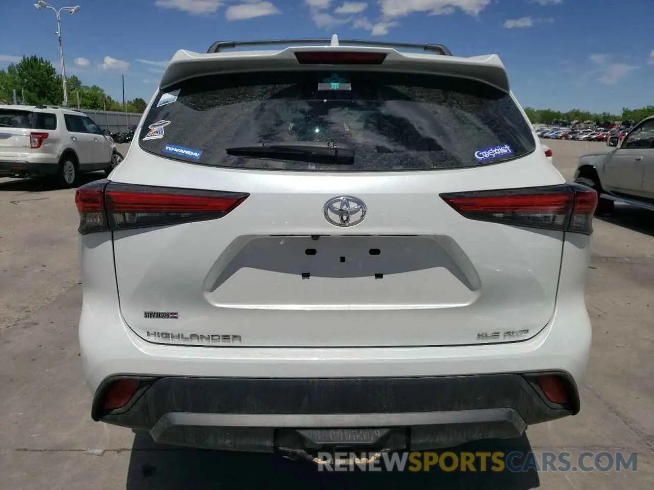 6 Photograph of a damaged car 5TDHZRBH7NS180081 TOYOTA HIGHLANDER 2022