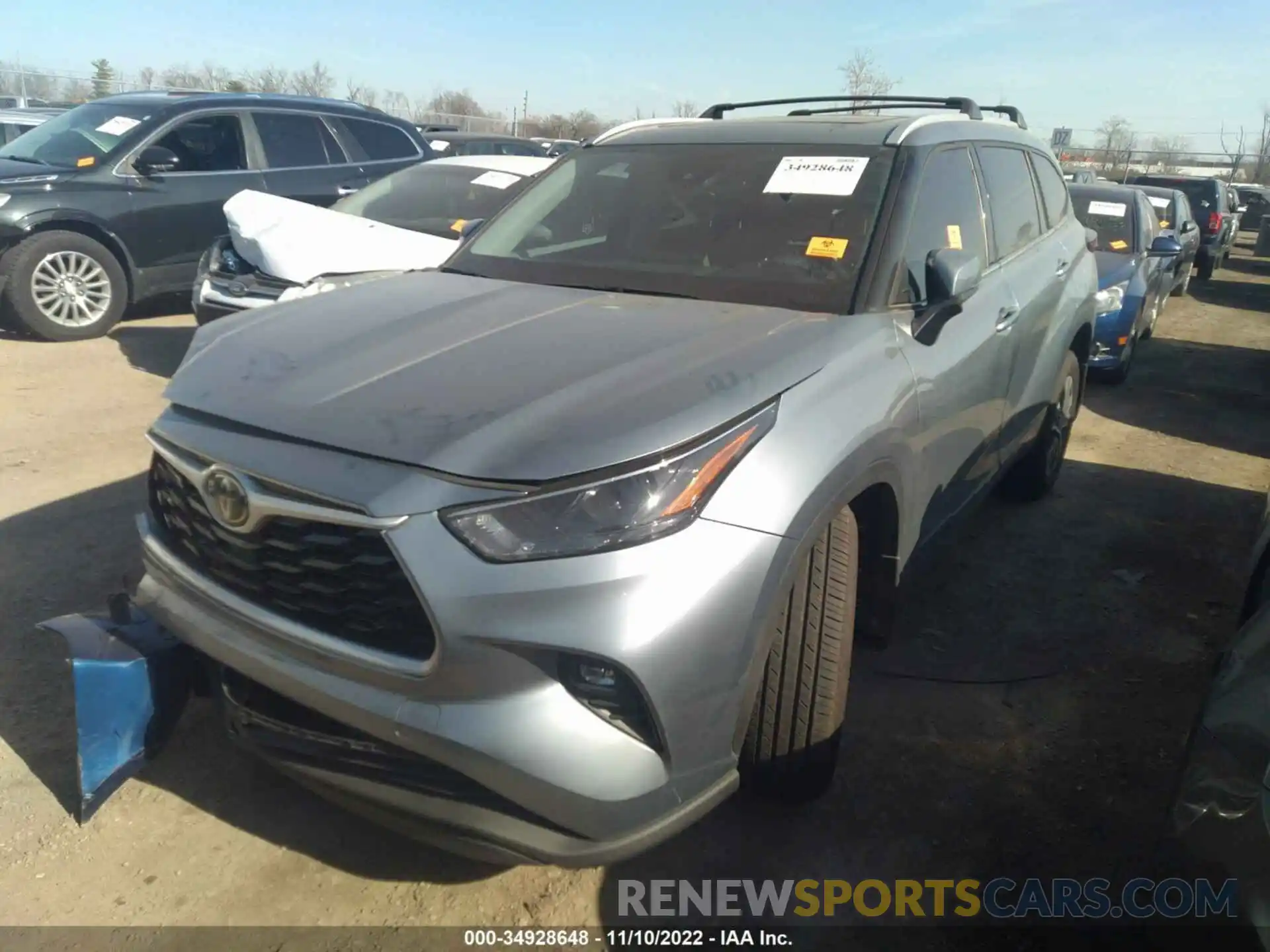 2 Photograph of a damaged car 5TDHZRBH7NS180534 TOYOTA HIGHLANDER 2022