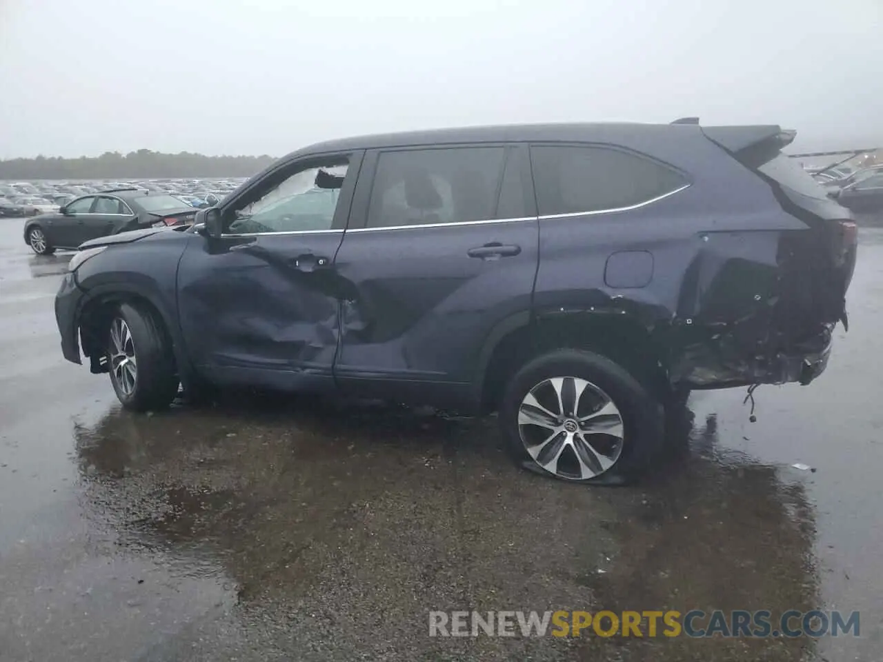 2 Photograph of a damaged car 5TDHZRBH7NS583655 TOYOTA HIGHLANDER 2022