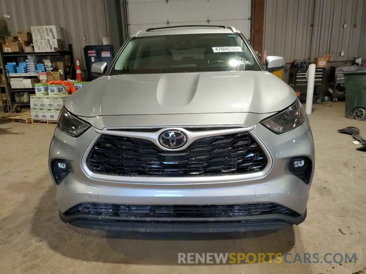 5 Photograph of a damaged car 5TDHZRBH8NS164424 TOYOTA HIGHLANDER 2022