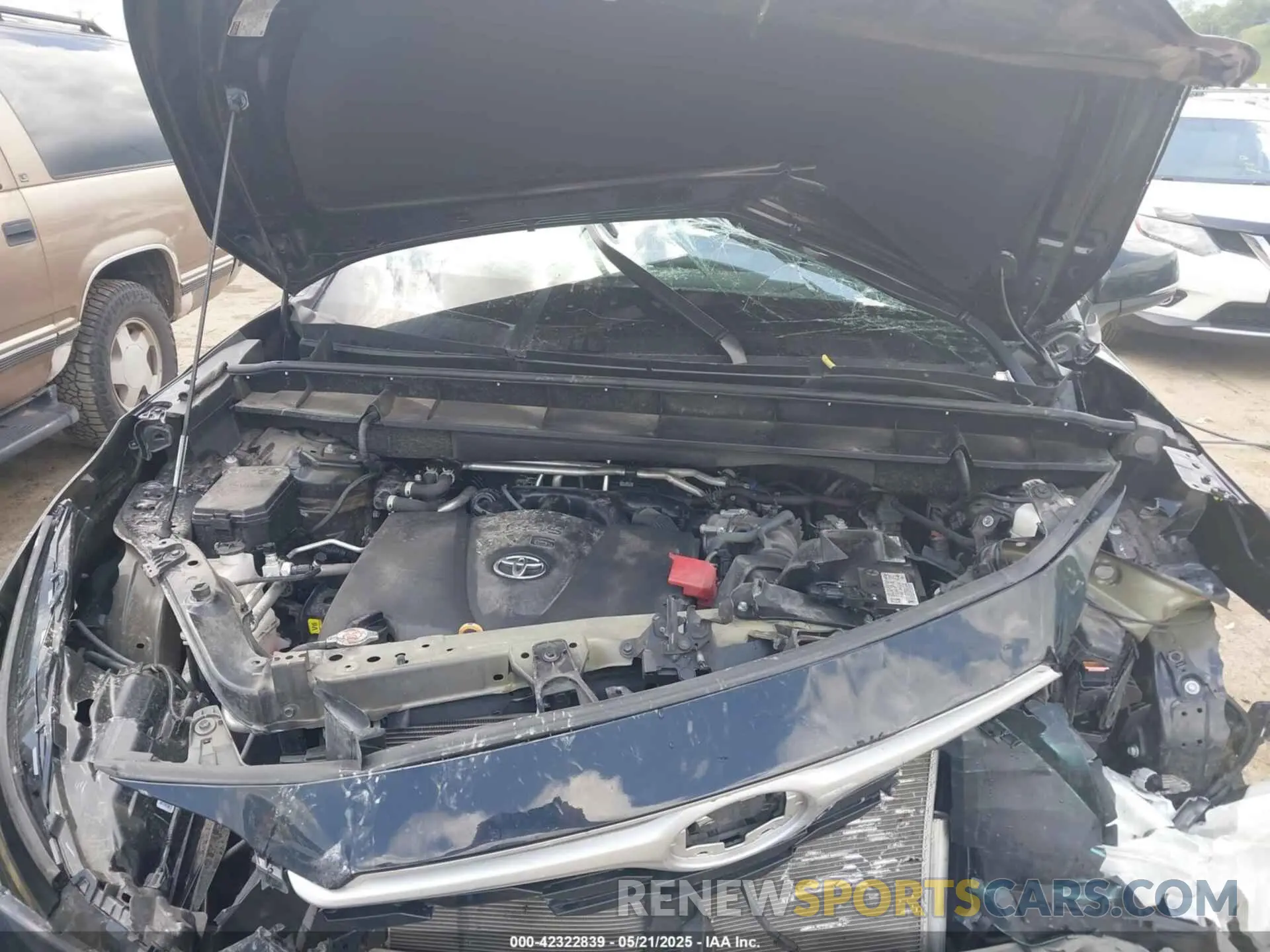 10 Photograph of a damaged car 5TDHZRBH8NS582062 TOYOTA HIGHLANDER 2022