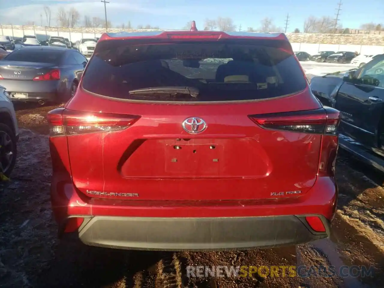 6 Photograph of a damaged car 5TDHZRBH9NS205224 TOYOTA HIGHLANDER 2022