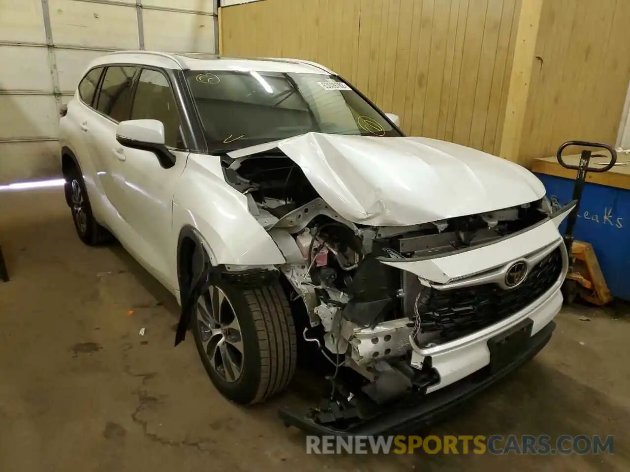 1 Photograph of a damaged car 5TDHZRBHXNS163047 TOYOTA HIGHLANDER 2022