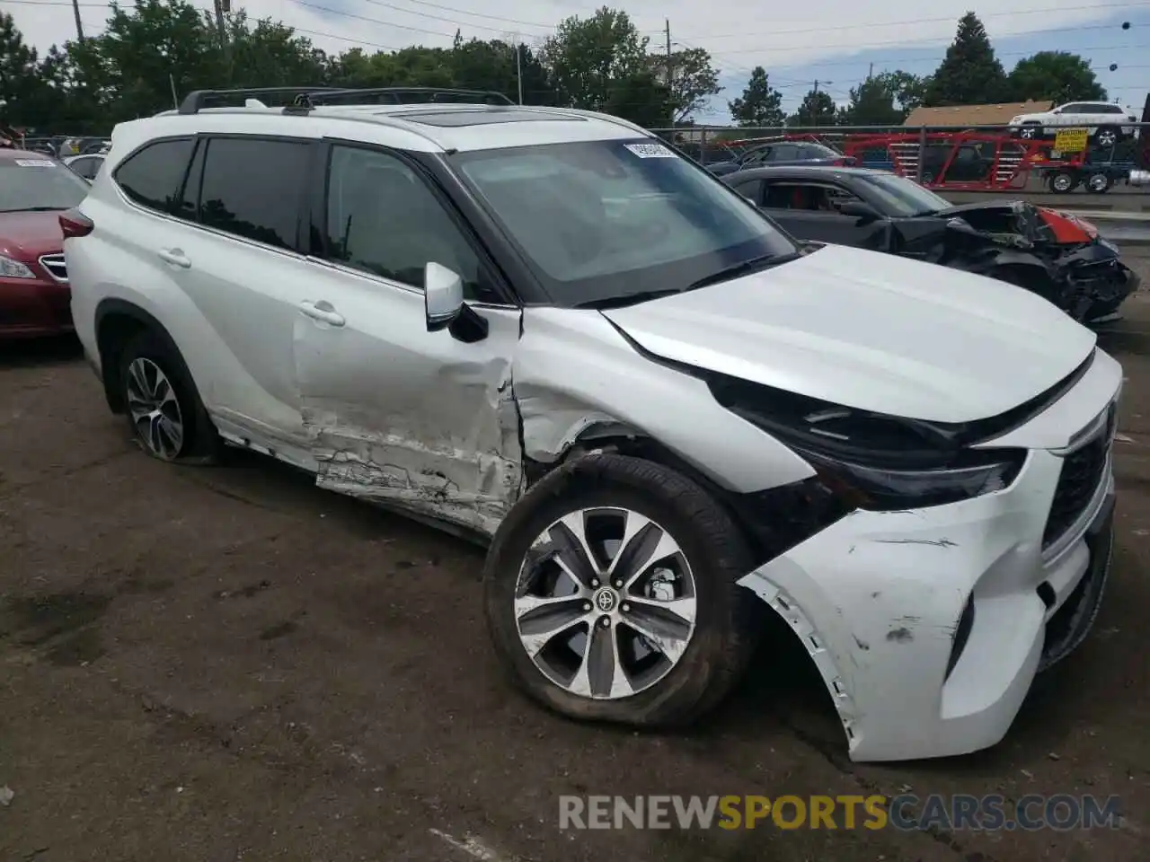 9 Photograph of a damaged car 5TDHZRBHXNS177837 TOYOTA HIGHLANDER 2022