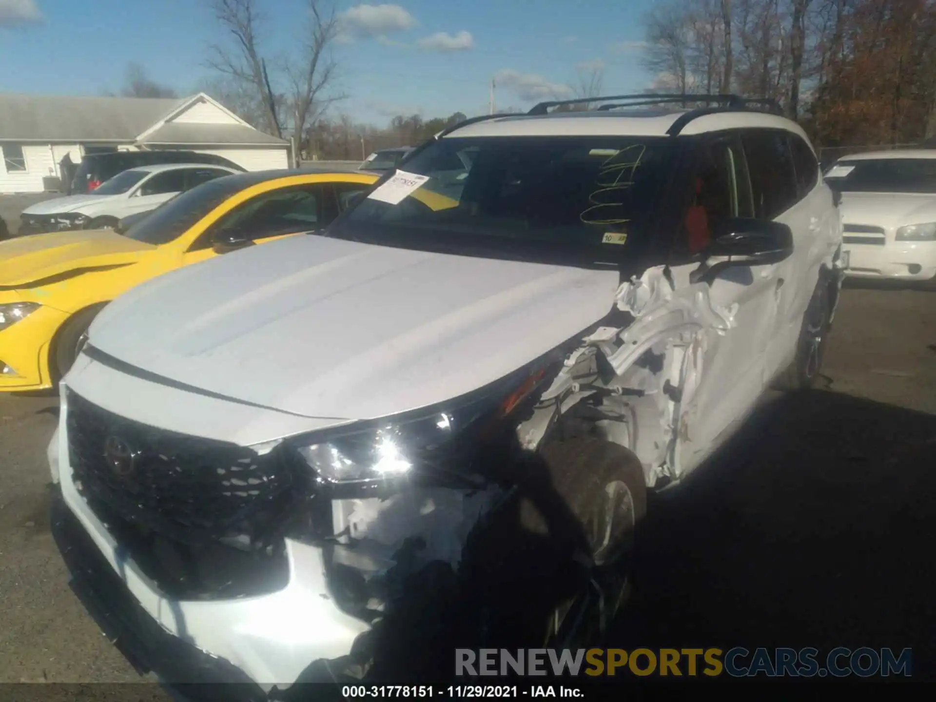 2 Photograph of a damaged car 5TDJZRBH1NS162662 TOYOTA HIGHLANDER 2022