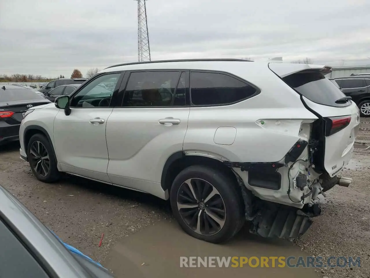 2 Photograph of a damaged car 5TDJZRBH3NS211327 TOYOTA HIGHLANDER 2022
