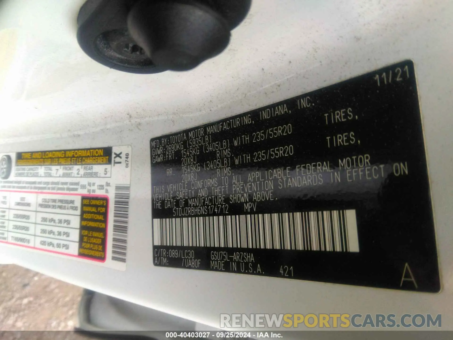 9 Photograph of a damaged car 5TDJZRBH6NS174712 TOYOTA HIGHLANDER 2022