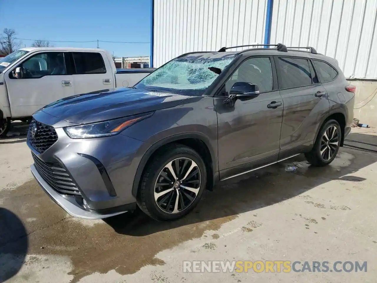 1 Photograph of a damaged car 5TDJZRBH8NS219519 TOYOTA HIGHLANDER 2022