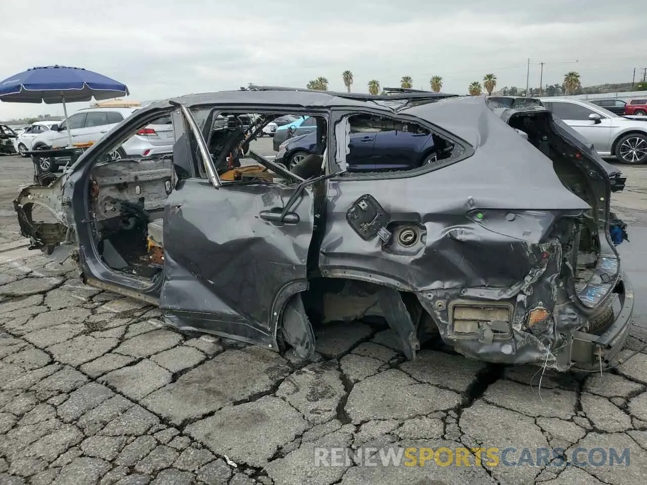 2 Photograph of a damaged car 5TDJZRBH9NS213244 TOYOTA HIGHLANDER 2022