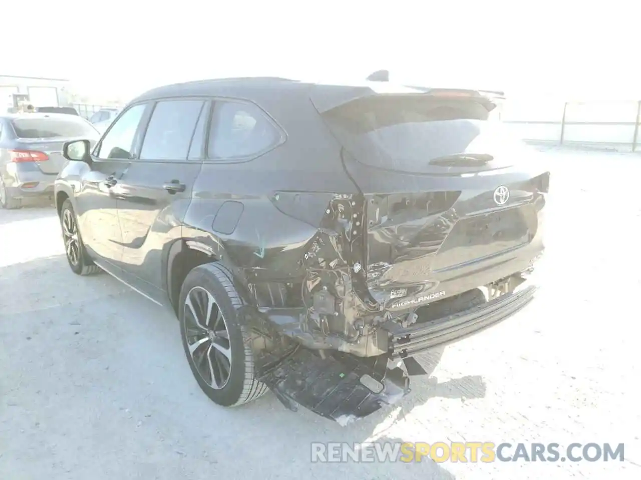 3 Photograph of a damaged car 5TDJZRBHXNS161199 TOYOTA HIGHLANDER 2022