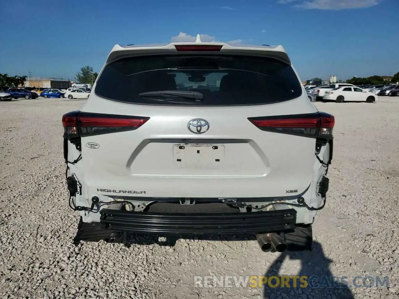 6 Photograph of a damaged car 5TDLZRAH6NS095132 TOYOTA HIGHLANDER 2022