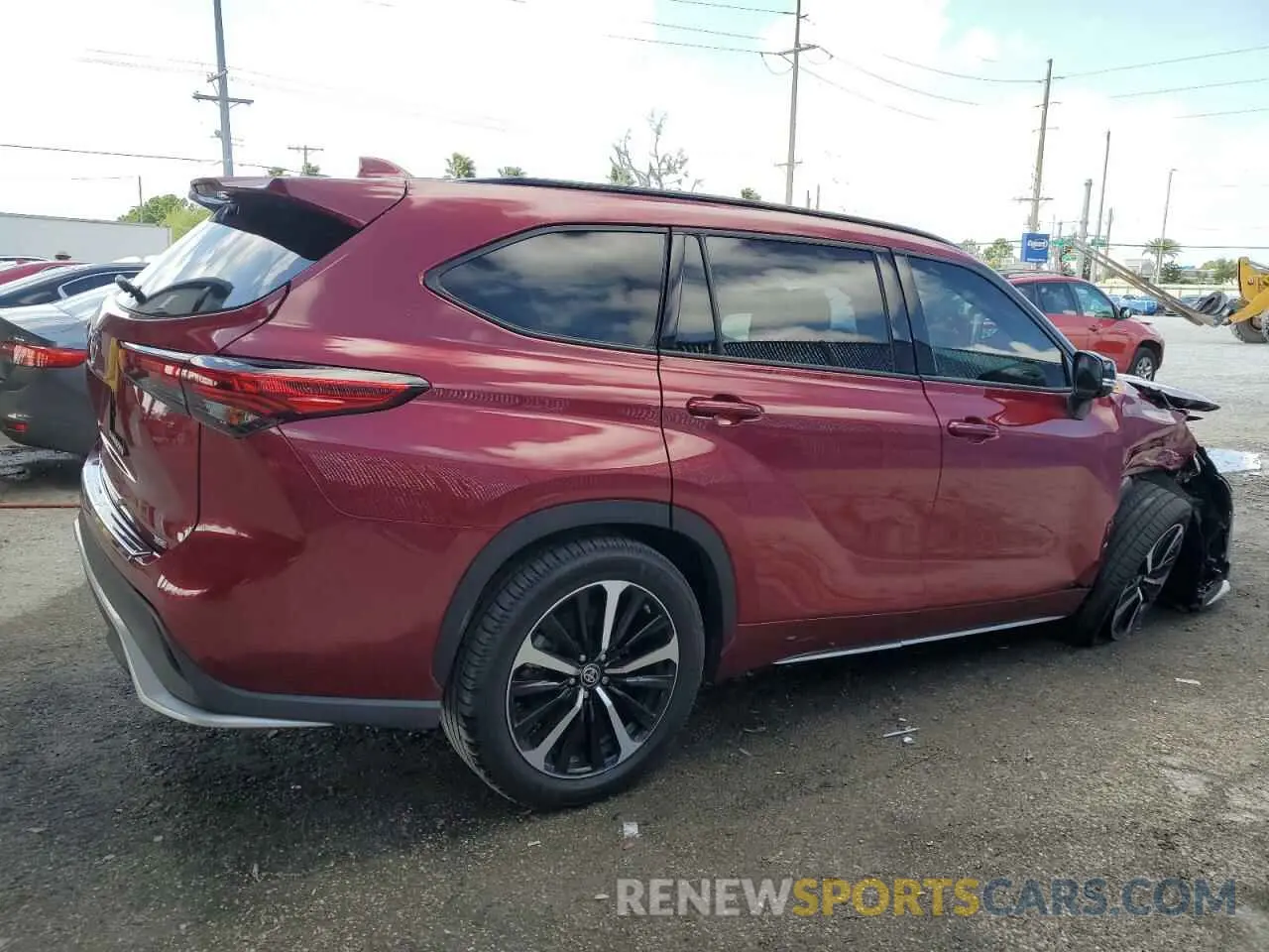 3 Photograph of a damaged car 5TDLZRAH7NS131474 TOYOTA HIGHLANDER 2022