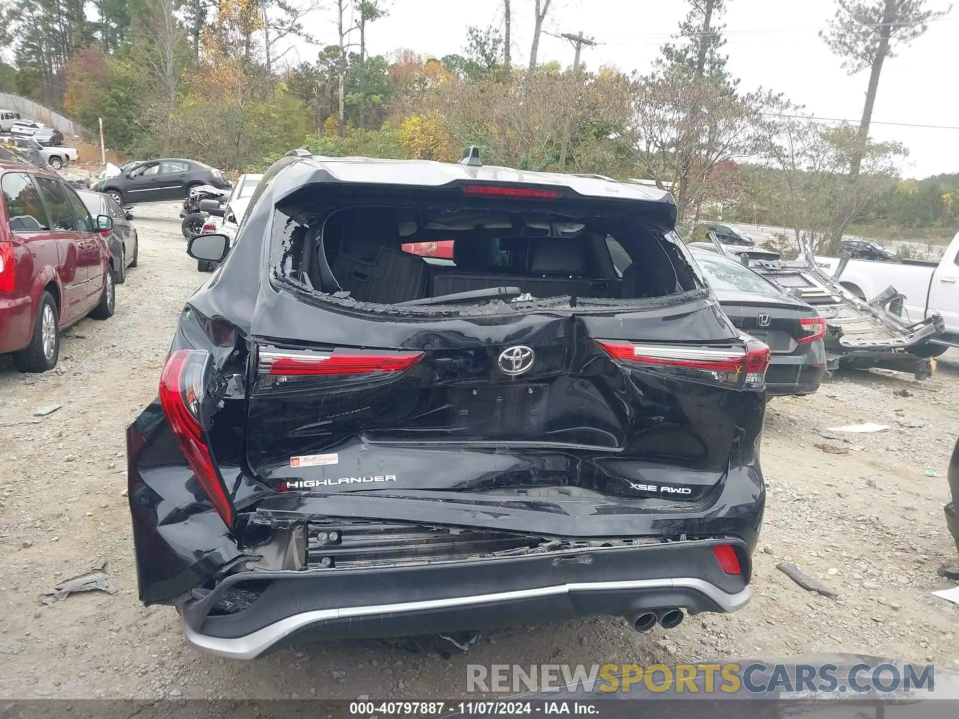 16 Photograph of a damaged car 5TDLZRBH0NS241605 TOYOTA HIGHLANDER 2022