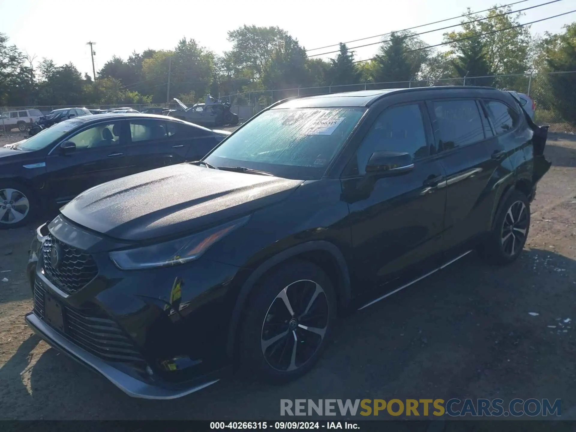 2 Photograph of a damaged car 5TDLZRBH1NS209276 TOYOTA HIGHLANDER 2022