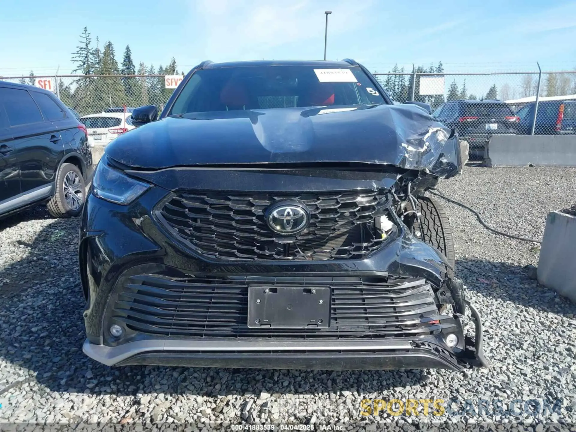 12 Photograph of a damaged car 5TDLZRBH5NS174872 TOYOTA HIGHLANDER 2022