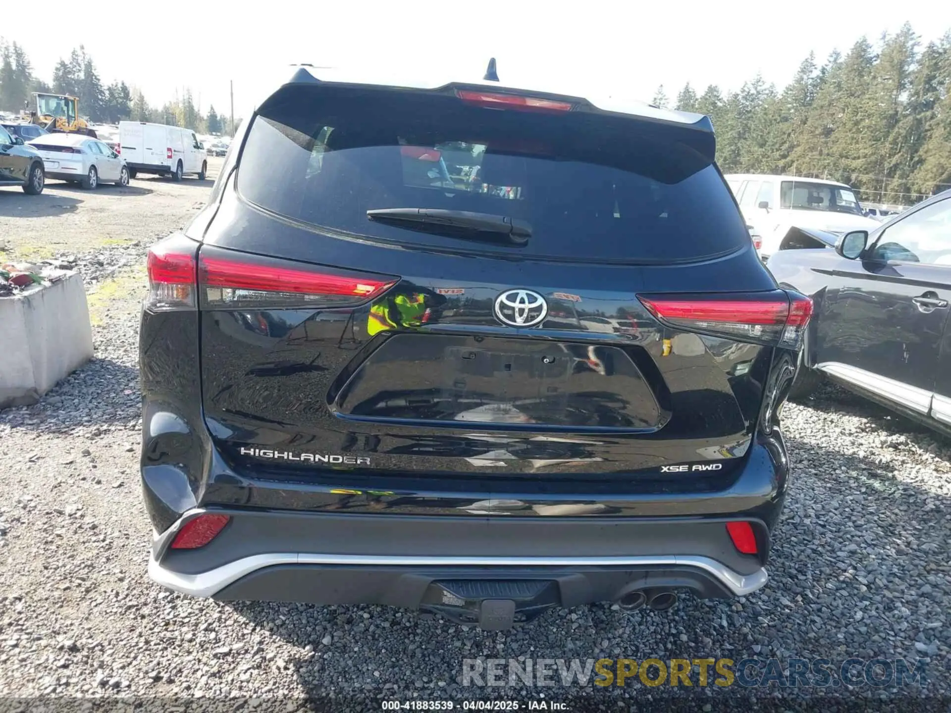 16 Photograph of a damaged car 5TDLZRBH5NS174872 TOYOTA HIGHLANDER 2022
