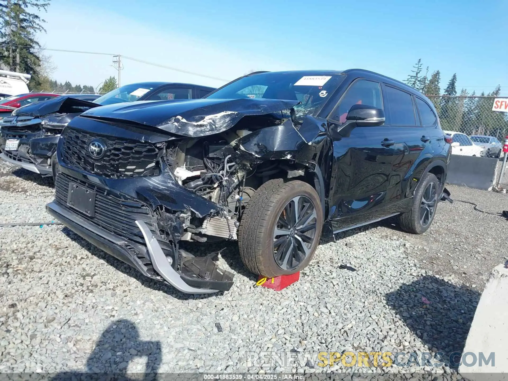 2 Photograph of a damaged car 5TDLZRBH5NS174872 TOYOTA HIGHLANDER 2022