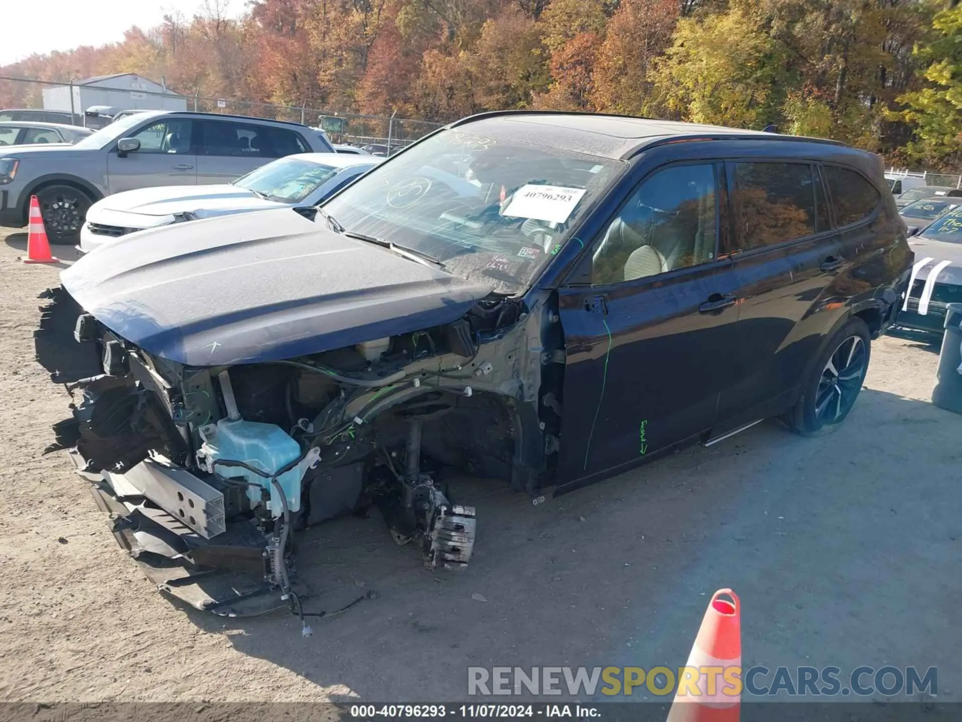 2 Photograph of a damaged car 5TDLZRBH7NS243951 TOYOTA HIGHLANDER 2022