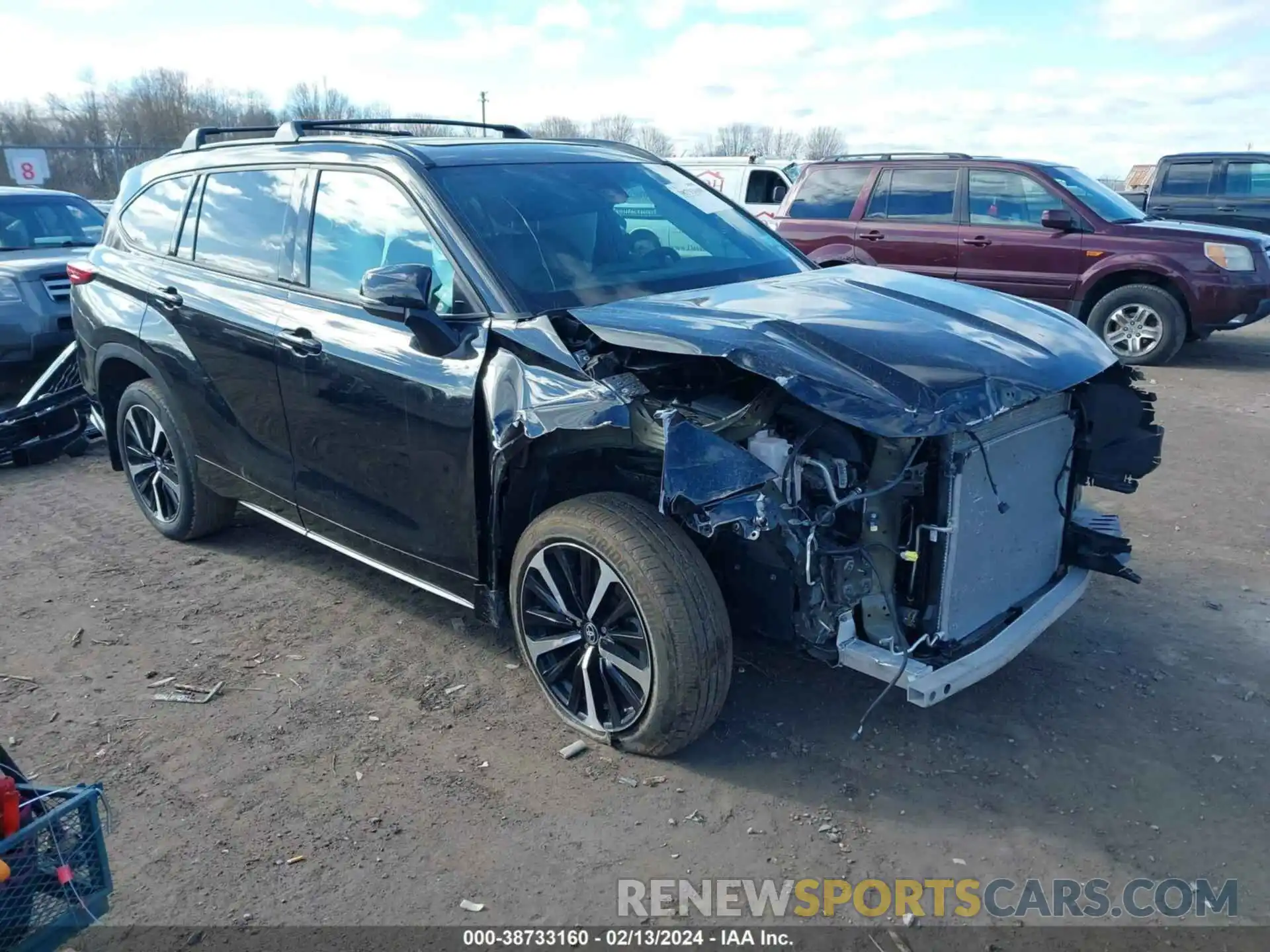 1 Photograph of a damaged car 5TDLZRBHXNS254393 TOYOTA HIGHLANDER 2022