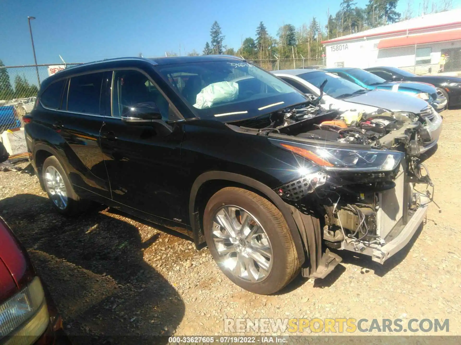 1 Photograph of a damaged car 5TDXBRCH0NS545683 TOYOTA HIGHLANDER 2022