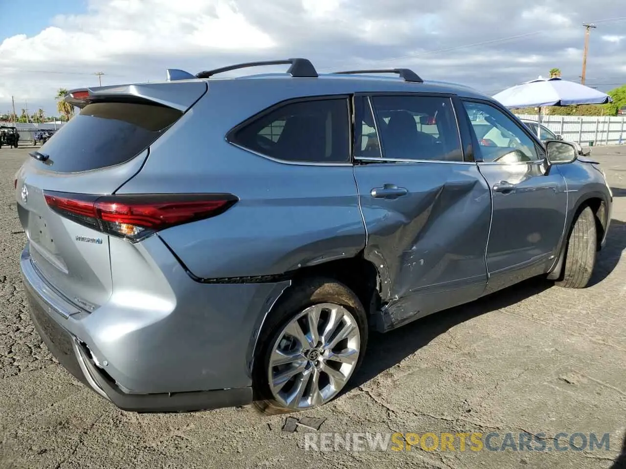 3 Photograph of a damaged car 5TDXBRCH3NS080767 TOYOTA HIGHLANDER 2022