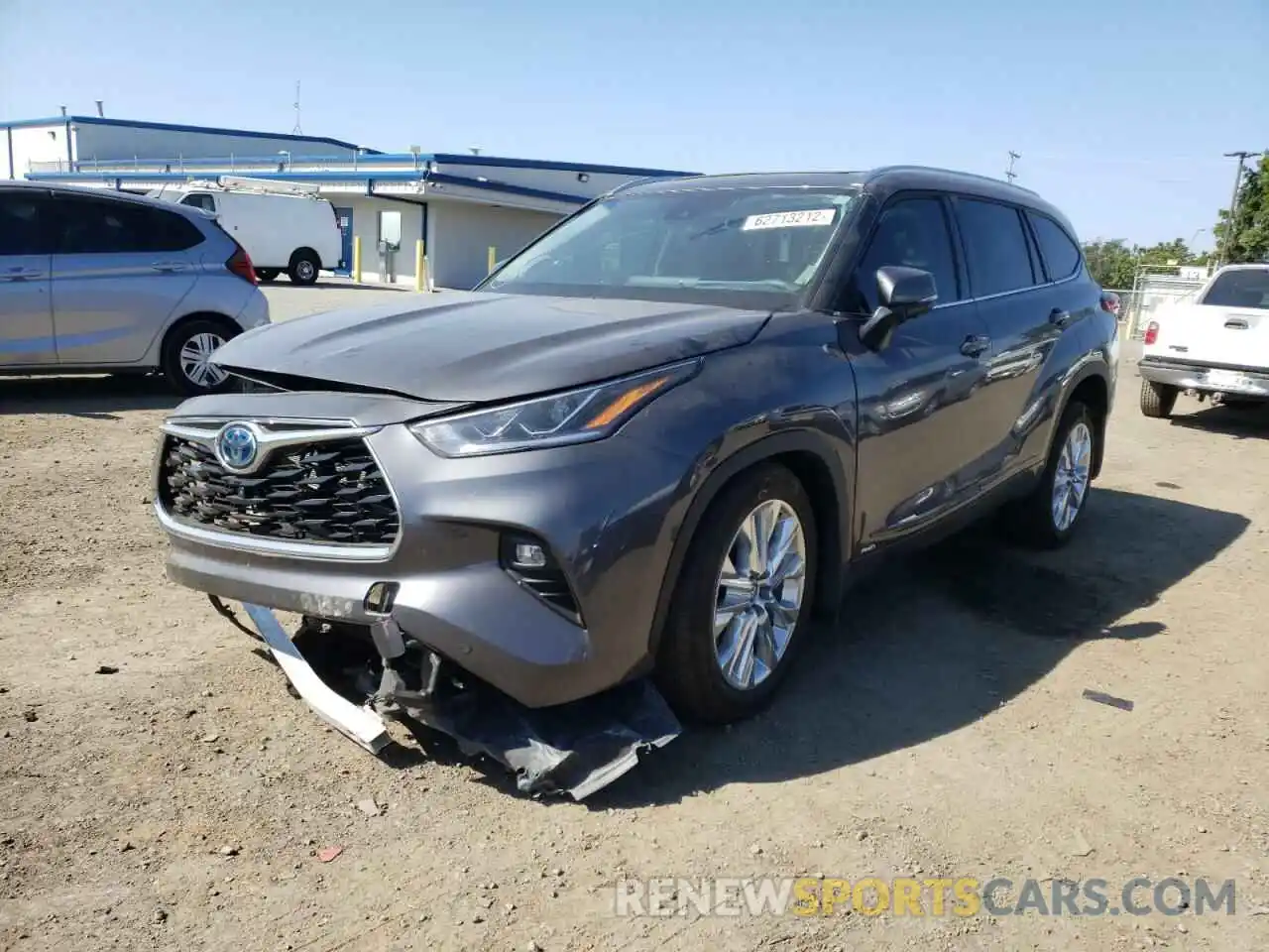 2 Photograph of a damaged car 5TDXBRCH9NS539008 TOYOTA HIGHLANDER 2022