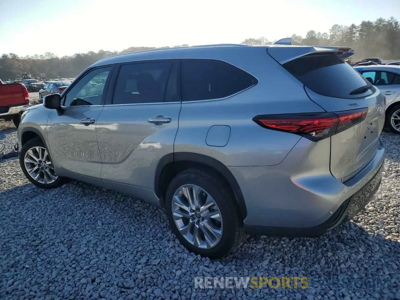 2 Photograph of a damaged car 5TDYARAH1NS513013 TOYOTA HIGHLANDER 2022