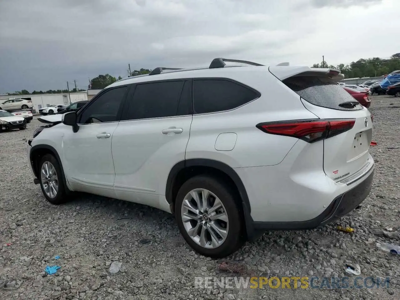 2 Photograph of a damaged car 5TDYZRAH1NS117138 TOYOTA HIGHLANDER 2022