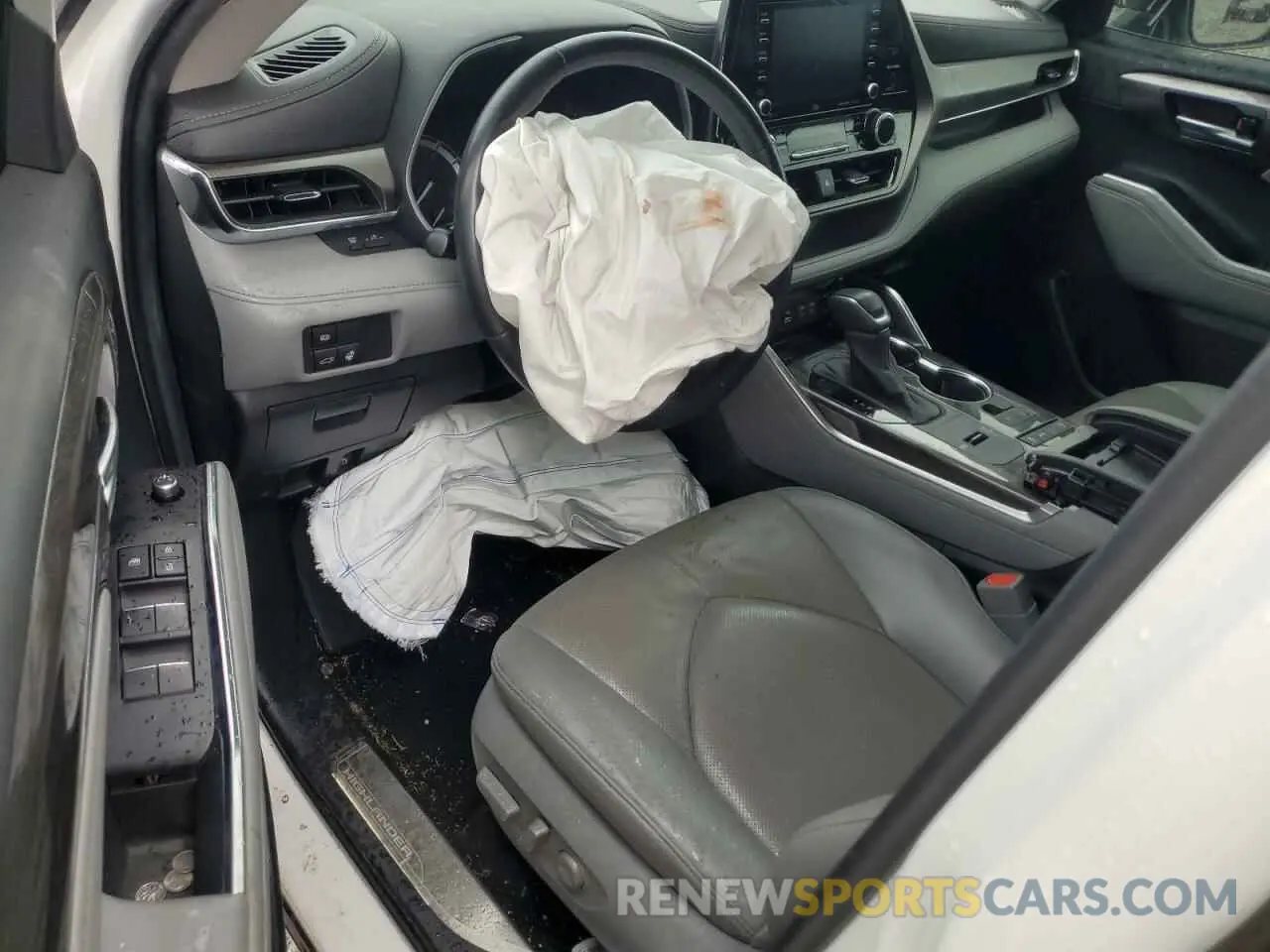 8 Photograph of a damaged car 5TDYZRAH1NS117138 TOYOTA HIGHLANDER 2022