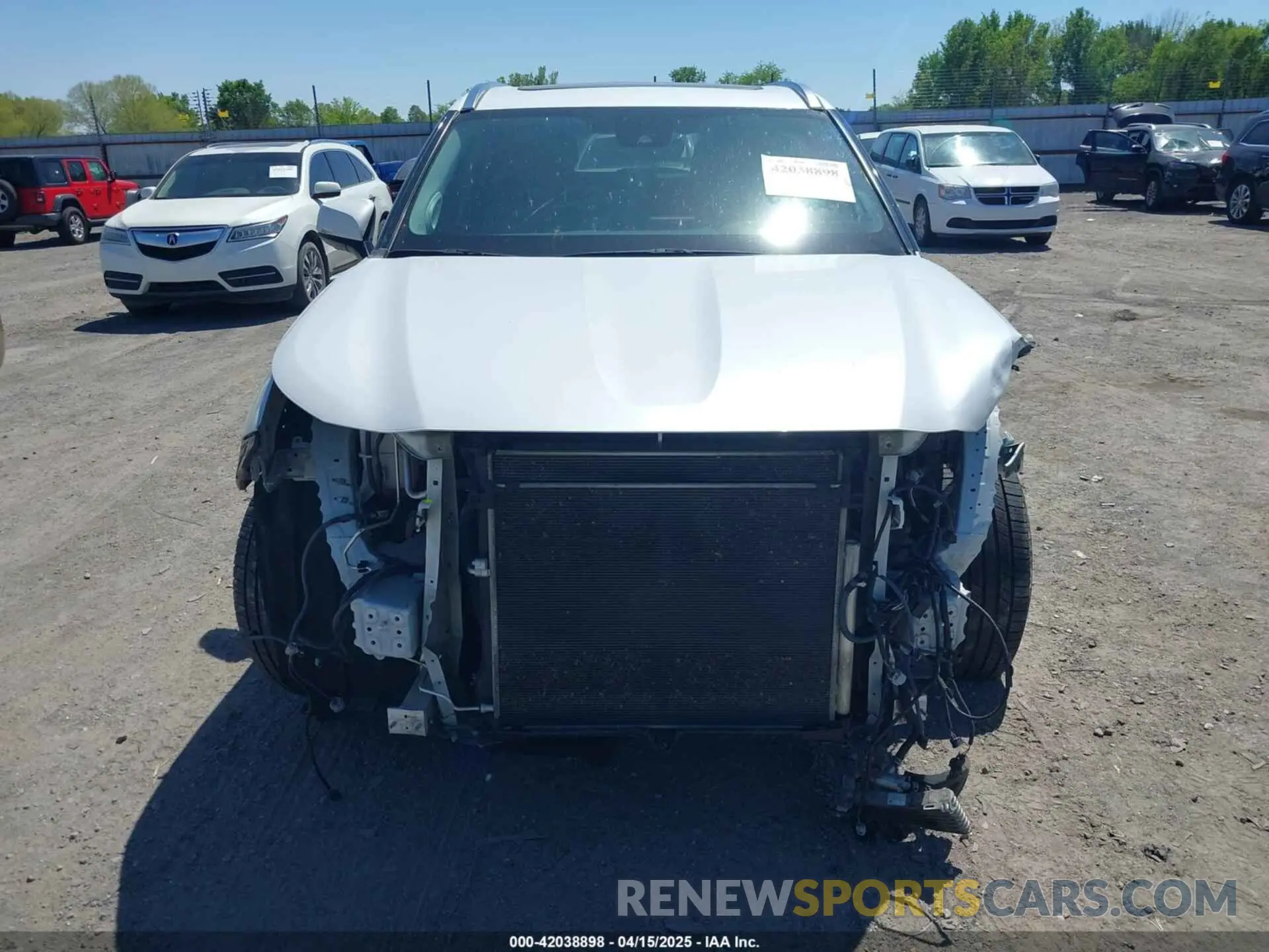 13 Photograph of a damaged car 5TDYZRAH7NS093671 TOYOTA HIGHLANDER 2022