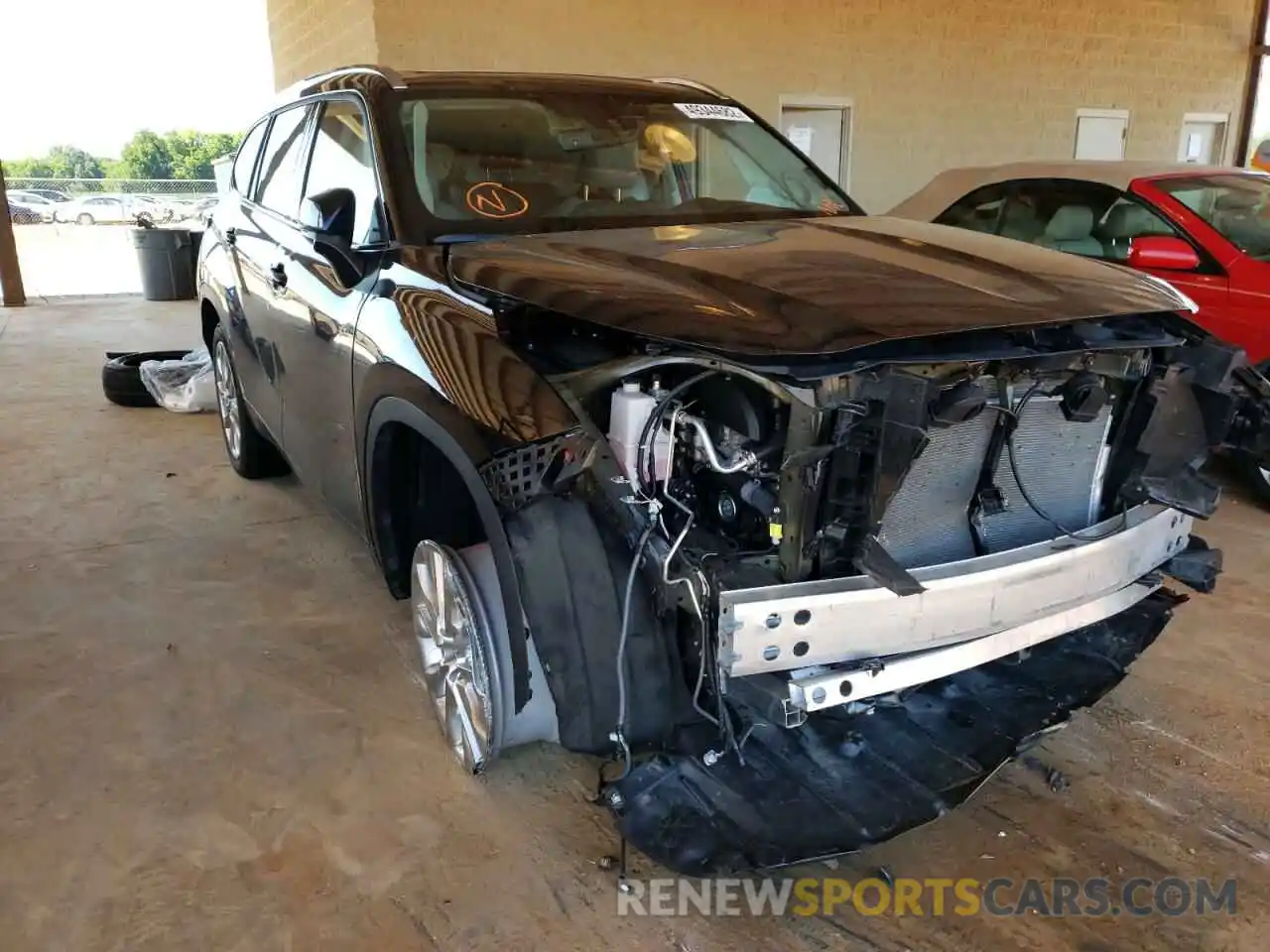 1 Photograph of a damaged car 5TDYZRAH8NS090939 TOYOTA HIGHLANDER 2022