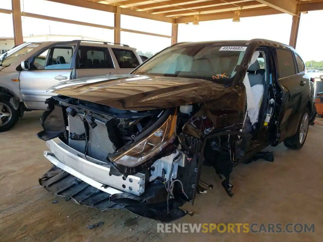 2 Photograph of a damaged car 5TDYZRAH8NS090939 TOYOTA HIGHLANDER 2022