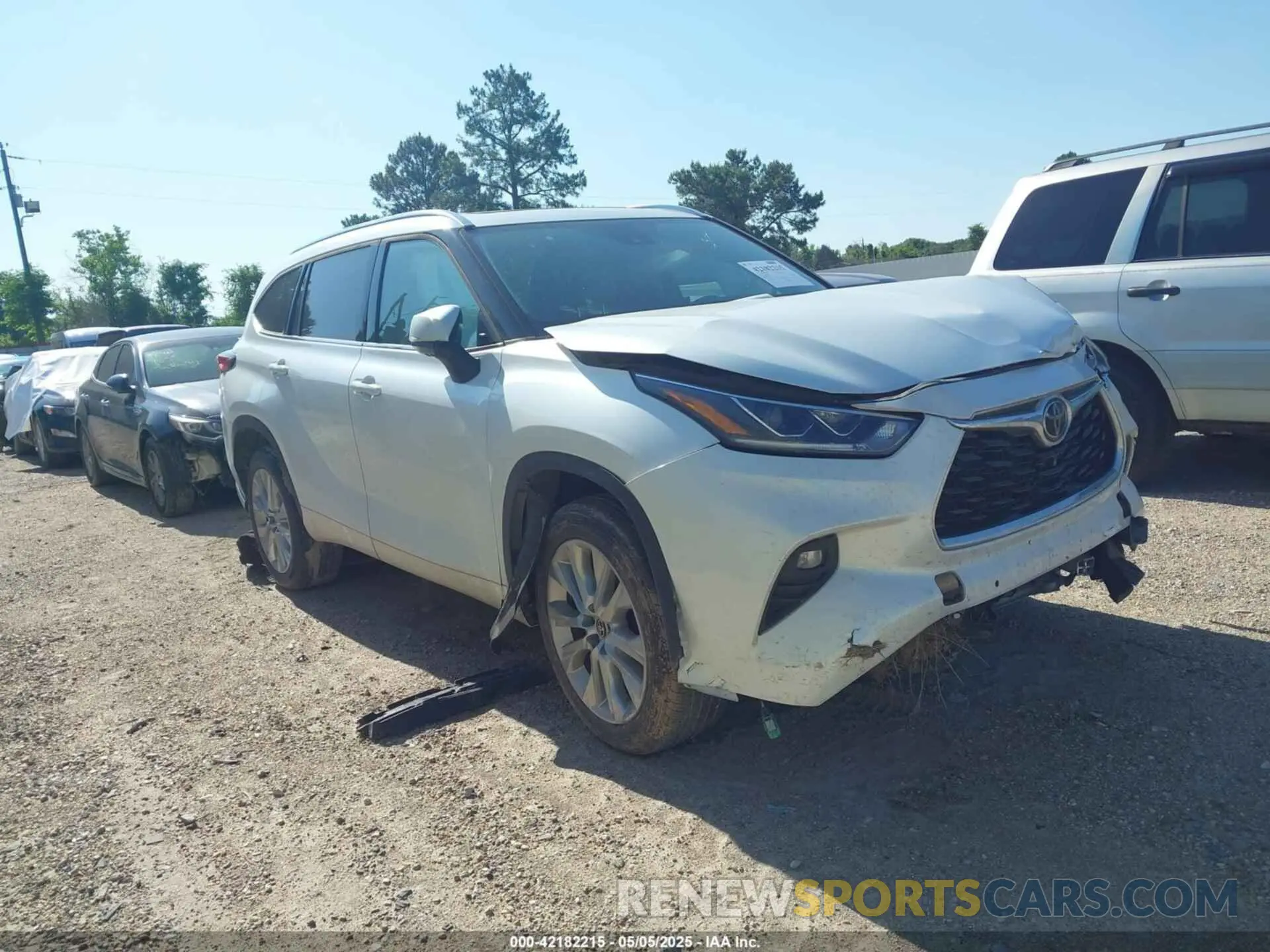 1 Photograph of a damaged car 5TDYZRAHXNS124332 TOYOTA HIGHLANDER 2022
