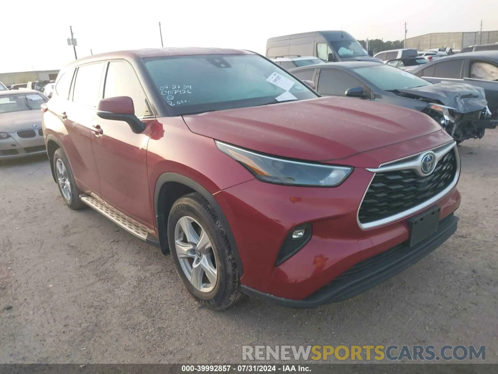 1 Photograph of a damaged car 5TDZARAH1NS516904 TOYOTA HIGHLANDER 2022