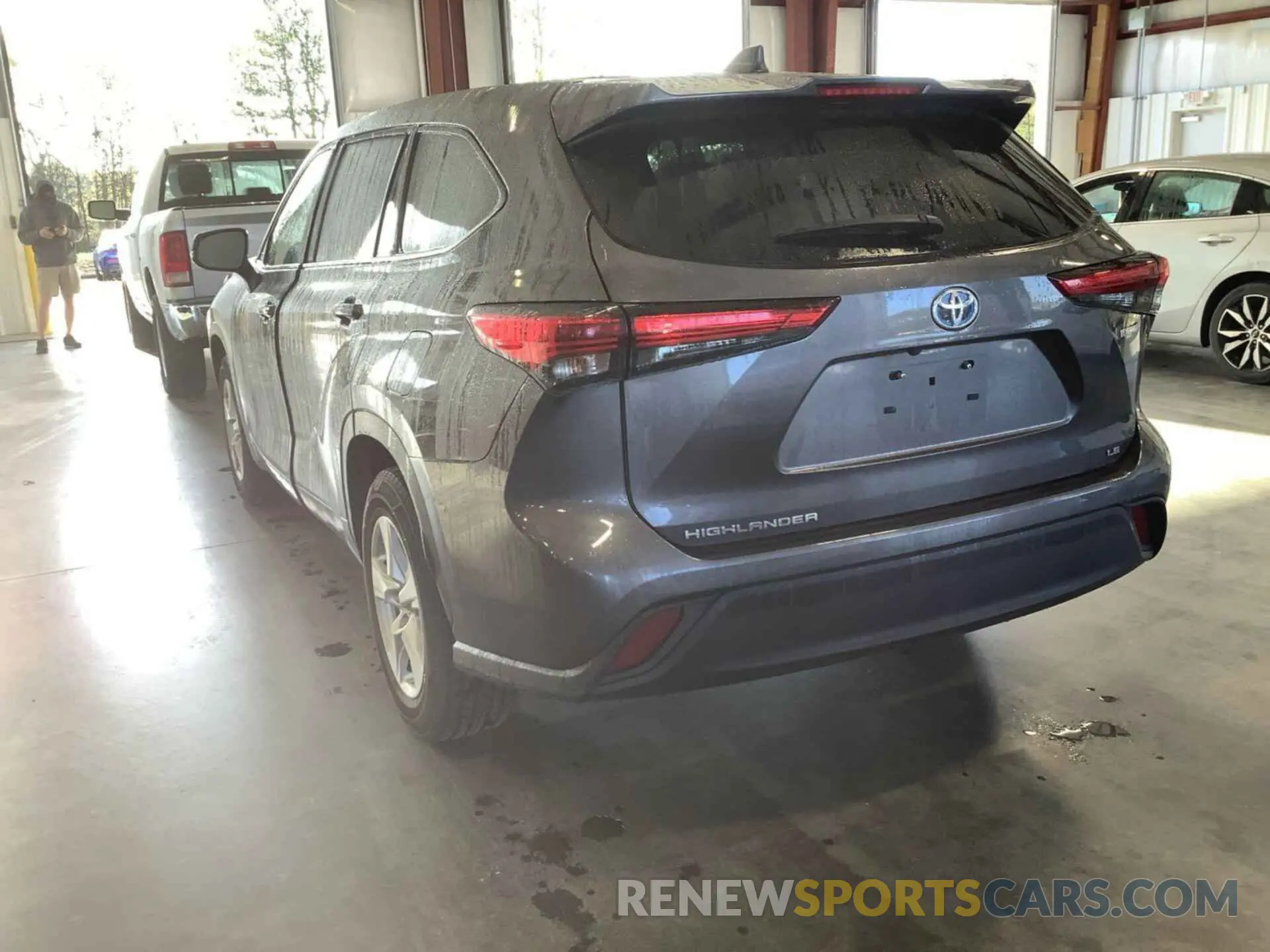 15 Photograph of a damaged car 5TDZARAH1NS517163 TOYOTA HIGHLANDER 2022