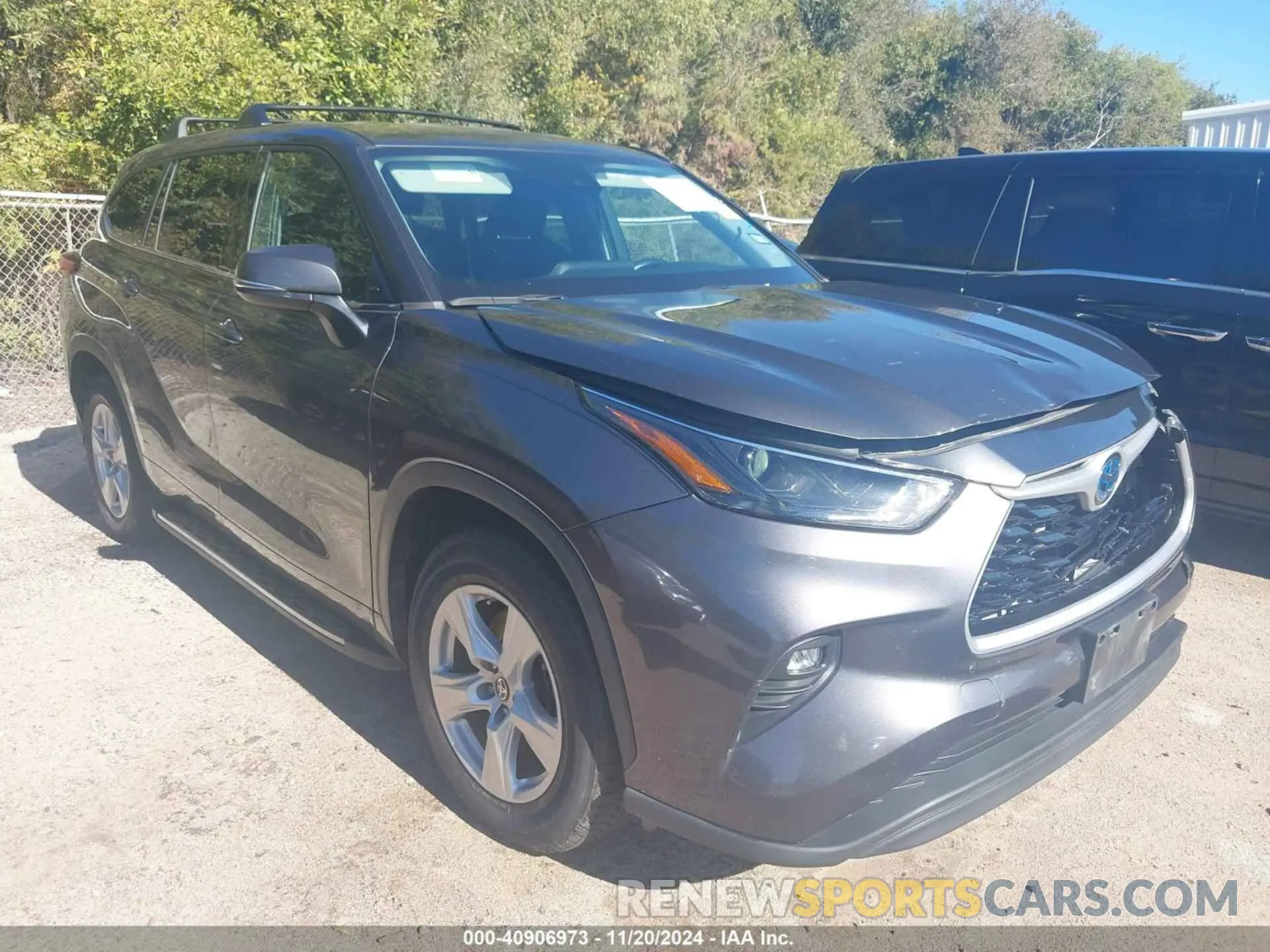 1 Photograph of a damaged car 5TDZARAH3NS514796 TOYOTA HIGHLANDER 2022