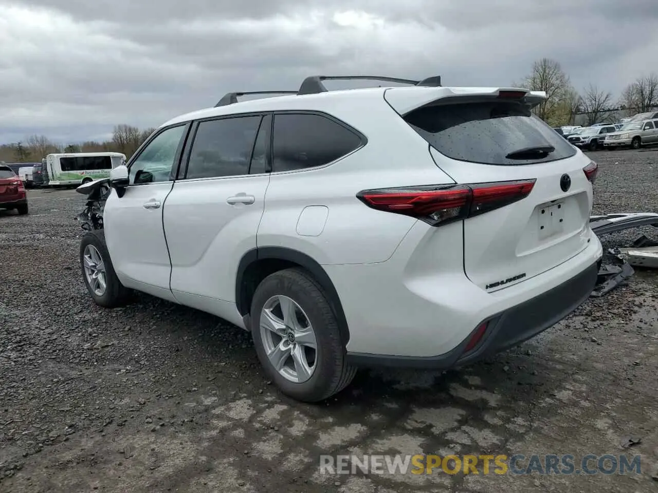 2 Photograph of a damaged car 5TDZARAH3NS517097 TOYOTA HIGHLANDER 2022