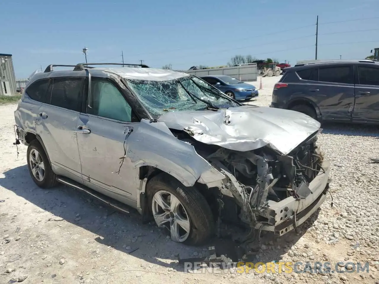 4 Photograph of a damaged car 5TDZARAH7NS516194 TOYOTA HIGHLANDER 2022