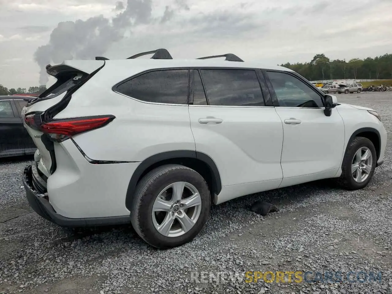 3 Photograph of a damaged car 5TDZARAH7NS516860 TOYOTA HIGHLANDER 2022
