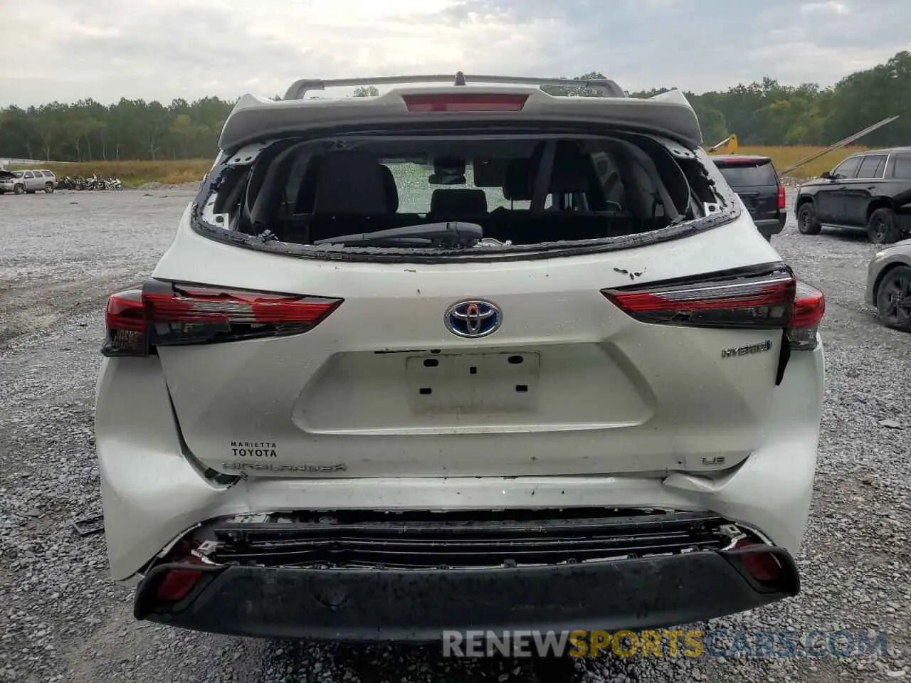 6 Photograph of a damaged car 5TDZARAH7NS516860 TOYOTA HIGHLANDER 2022