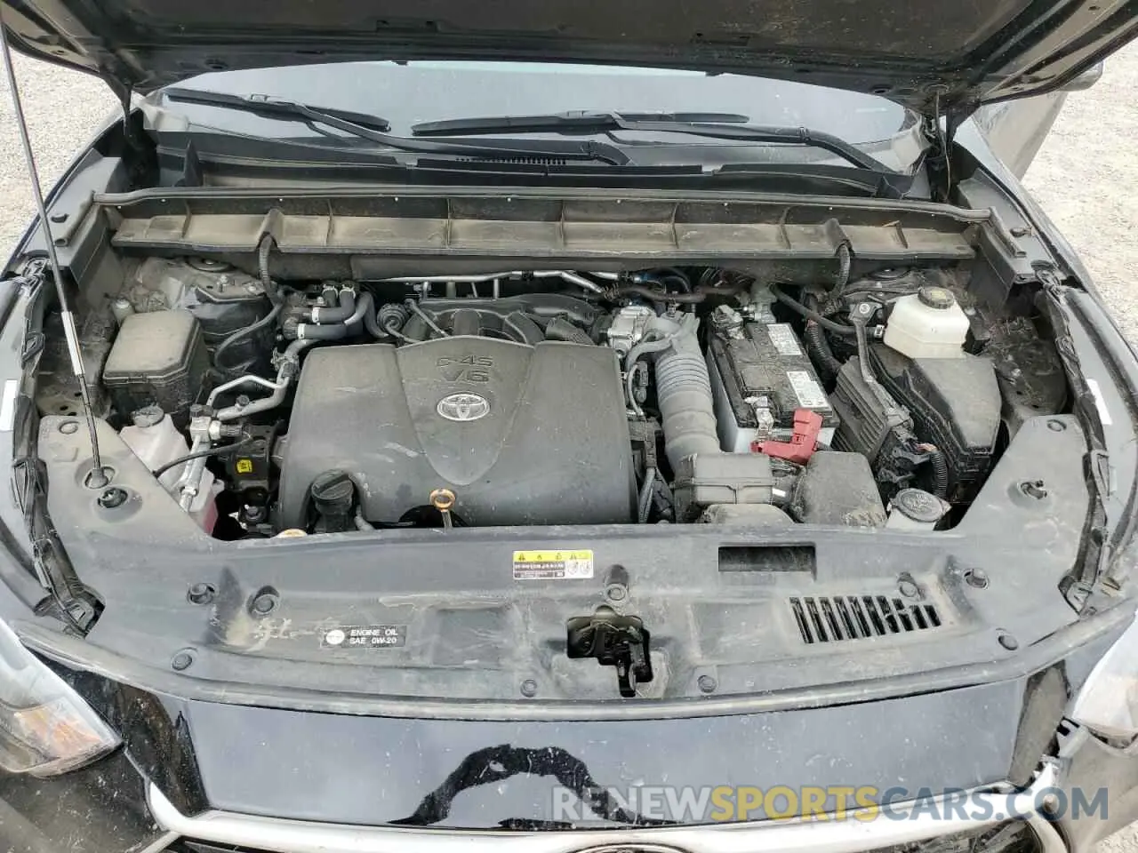 12 Photograph of a damaged car 5TDZZRAH1NS131478 TOYOTA HIGHLANDER 2022
