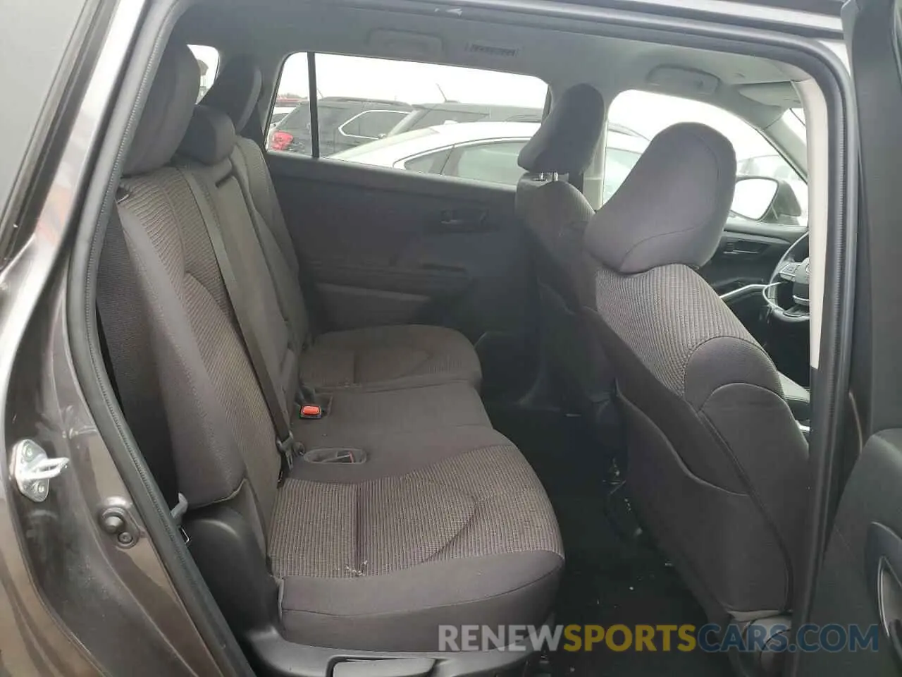 11 Photograph of a damaged car 5TDZZRAH2NS104175 TOYOTA HIGHLANDER 2022