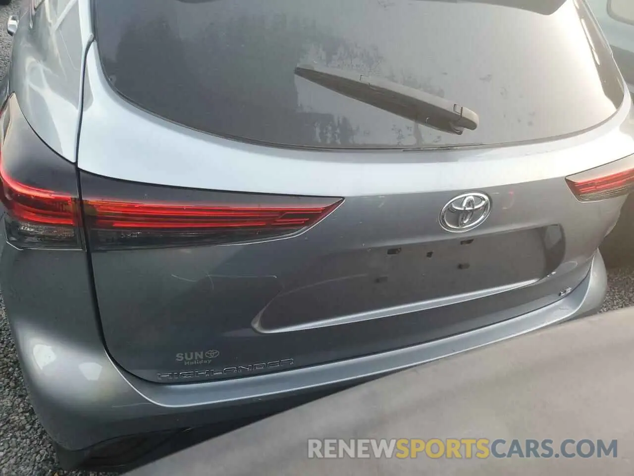 6 Photograph of a damaged car 5TDZZRAH2NS130730 TOYOTA HIGHLANDER 2022